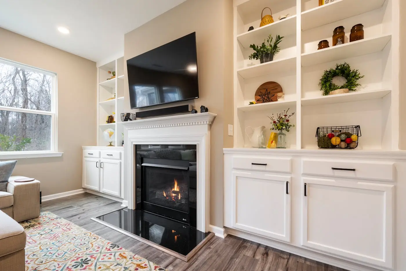 Bespoke fitted alcove shelving and cabinetry