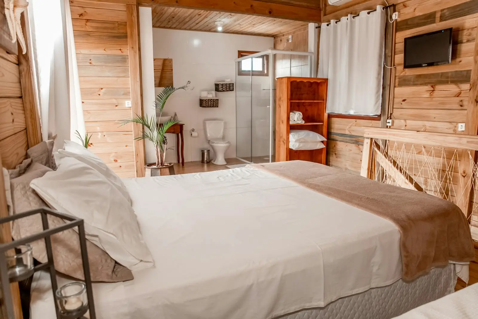 Loft bedroom with an adjoining en-suite